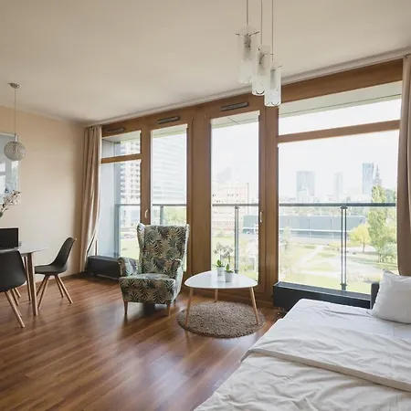 Warsaw Aparthotel Апарт-отель Варшава