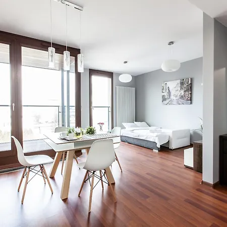 Warsaw Aparthotel Varsó