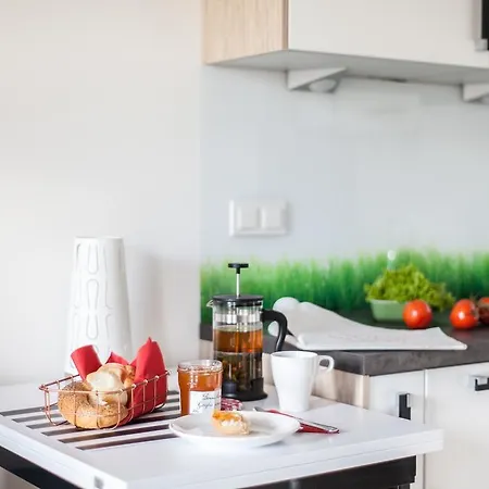 Warsaw Aparthotel Apartmanhotel 3*