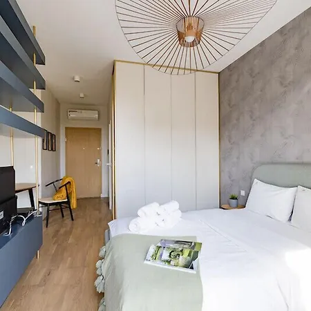 Warsaw Aparthotel Апарт-готель 4*