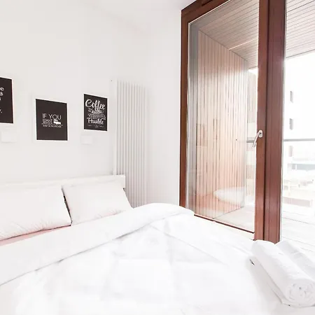 Warsaw Aparthotel 4*