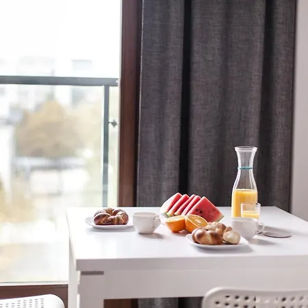 Warsaw Aparthotel Apartmanhotel 3*