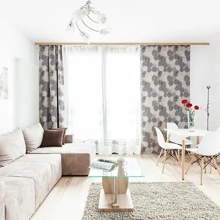 Warsaw Aparthotel 3*