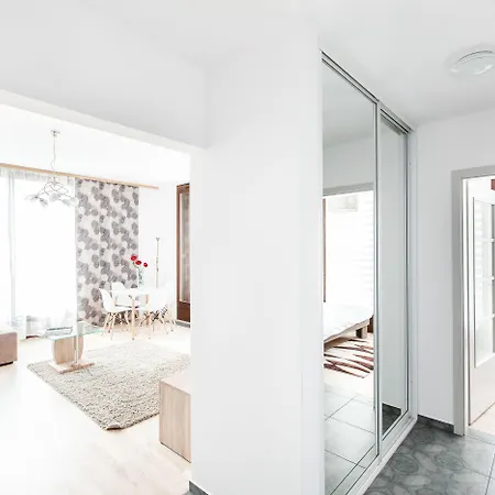 Warsaw Aparthotel 4* 바르샤바